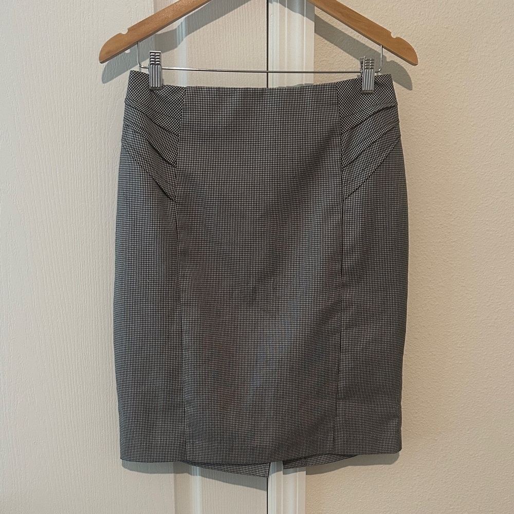 New York & Company Black and White Pencil Skirt